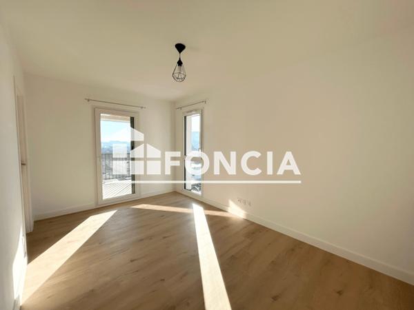 Location Appartement 2 pièces 47.7 m² - 1 AVENUE DE LA LIBERATION - BATIMENT B Lormont 33310