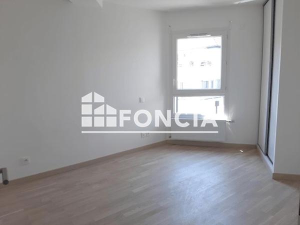 Location Appartement 4 pièces 83 m² - LES LOGES Ferney Voltaire 01210