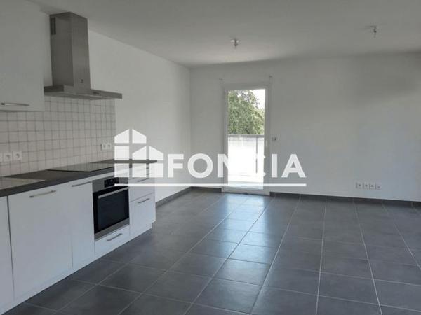 Location Appartement 4 pièces 83 m² - LES LOGES Ferney Voltaire 01210