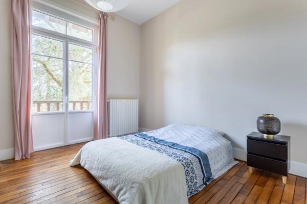 Maison à vendre 8 pièces PRIGONRIEUX (24)