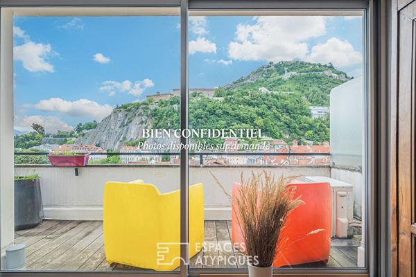 Appartement rénové en dernier étage avec terrasses et vue