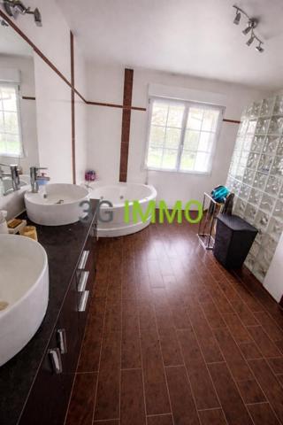Vente / Maison et grand terrain