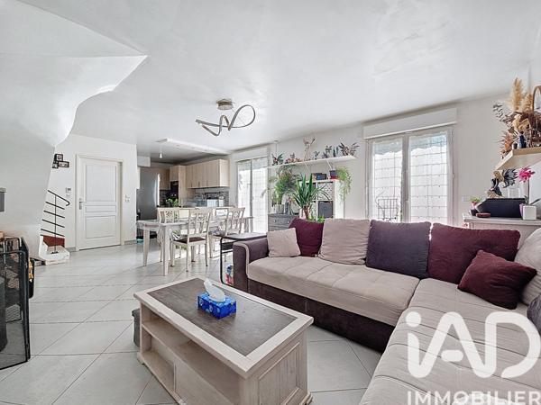 Maison à vendre 5 pièces 82 m² Saint-Fargeau-Ponthierry