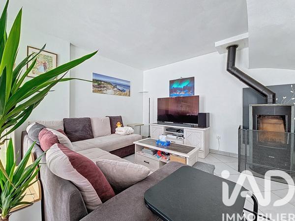Maison à vendre 5 pièces 82 m² Saint-Fargeau-Ponthierry