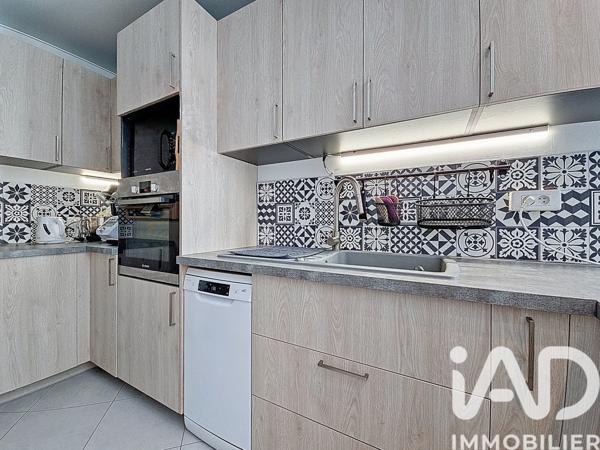 Maison à vendre 5 pièces 82 m² Saint-Fargeau-Ponthierry