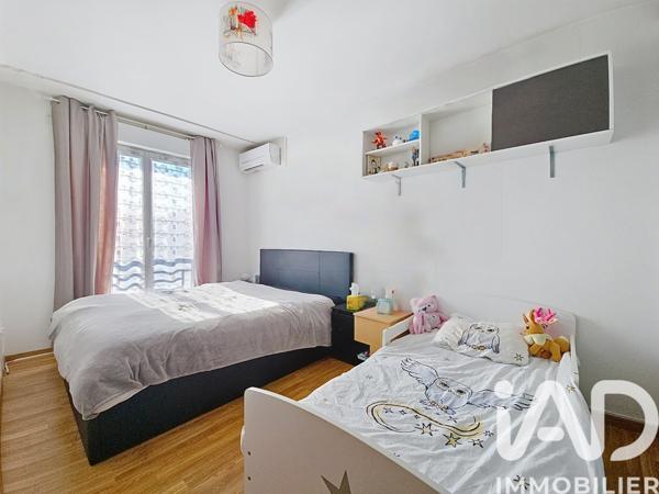 Maison à vendre 5 pièces 82 m² Saint-Fargeau-Ponthierry