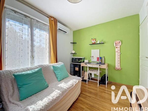 Maison à vendre 5 pièces 82 m² Saint-Fargeau-Ponthierry