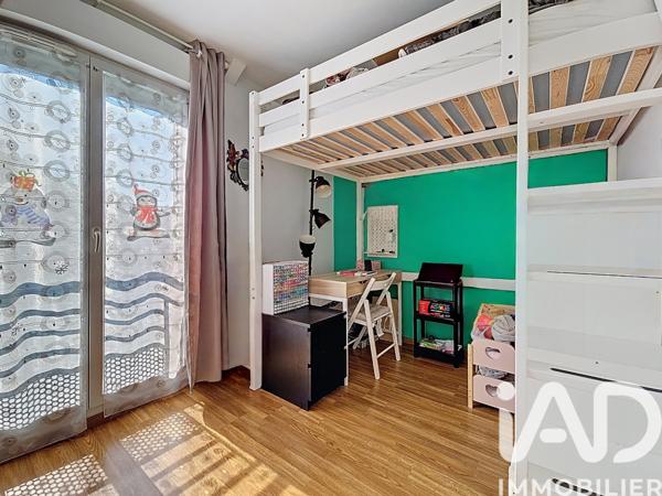 Maison à vendre 5 pièces 82 m² Saint-Fargeau-Ponthierry