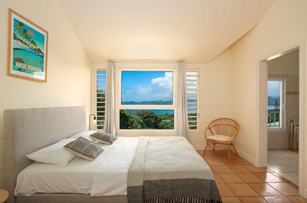 Villa de Prestige Piscine et Vue sur mer à 180° sur la Baie du Robert