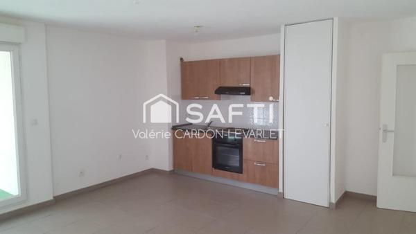 1er étage avec ascenseur et place de parking en centre ville