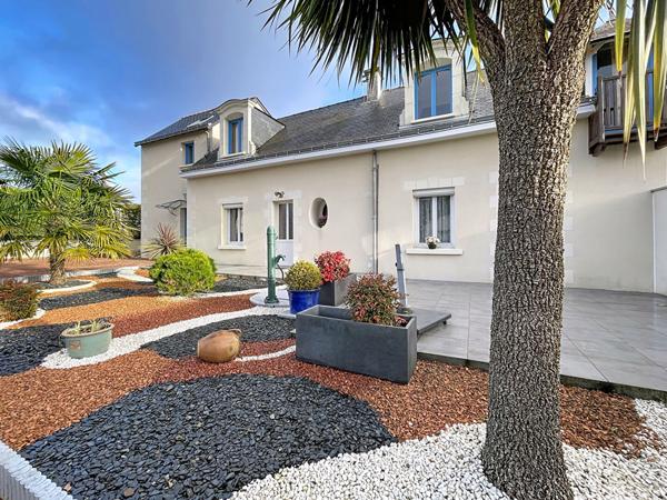 Maison 8 pièce(s) 231.80 m2