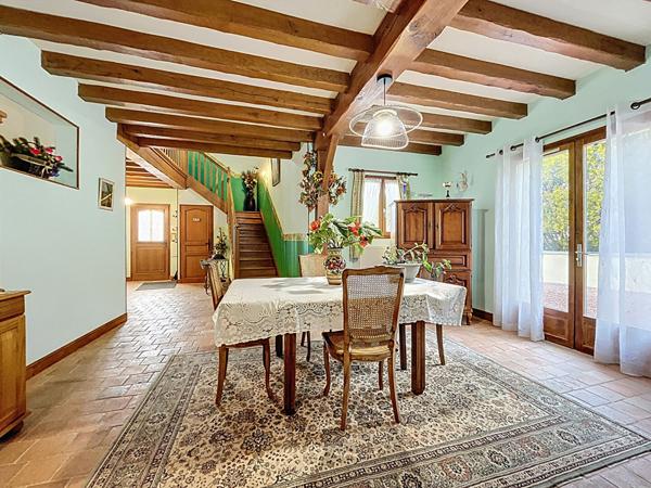 Maison 8 pièce(s) 231.80 m2