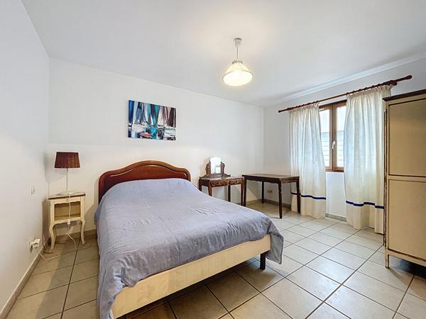 Maison 8 pièce(s) 231.80 m2