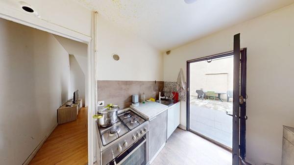 MAISON+ BOUTIQUE sur rue de 95m² - garage - jardin terrasse - CENTRE VILLE