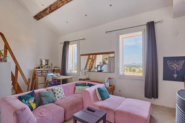 EXCLUSIVITÉ ERA ACTION IMMOBILIER CAZAN, Immeuble de rapport avec local commercial et appartements au coeur de Mallemort