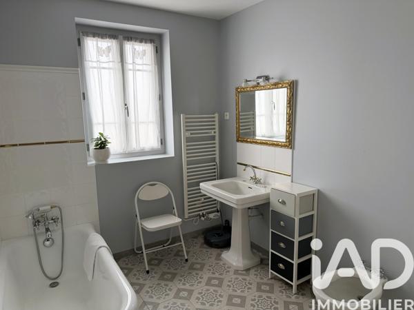 Maison à vendre 8 pièces 199 m² Parthenay