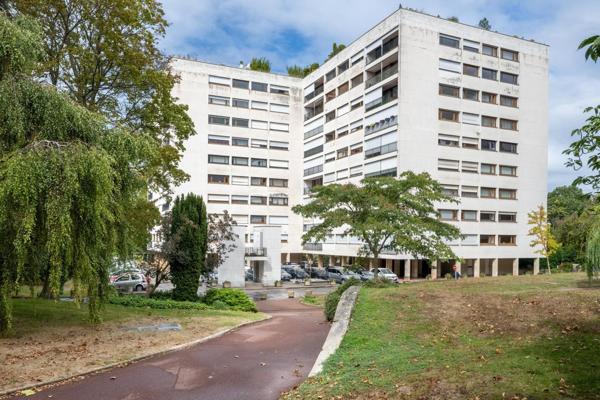 3 pièces 77 m², parc privé arboré, Poissy
