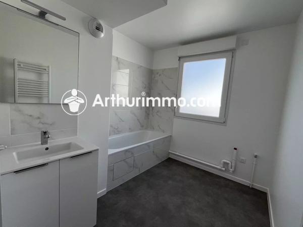 Location Appartement 3 pièces 68 m2 à Savigny-le-Temple