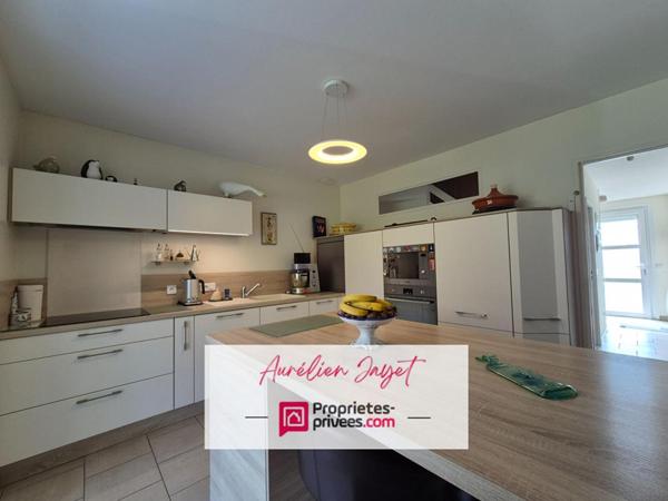 Maison au calme - parfait état - proche commodités