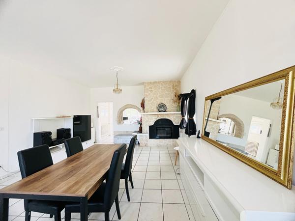 47300 VILLENEUVE SUR LOT Villeneuve/Lot, maison en pierre rénovée, avec jardin, à proximité immédiate des commodités
