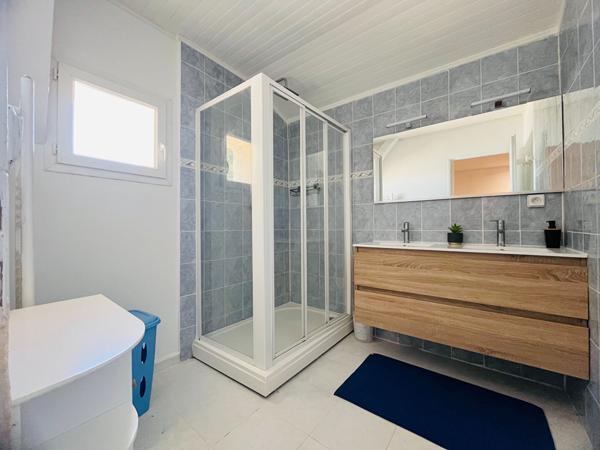 47300 VILLENEUVE SUR LOT Villeneuve/Lot, maison en pierre rénovée, avec jardin, à proximité immédiate des commodités