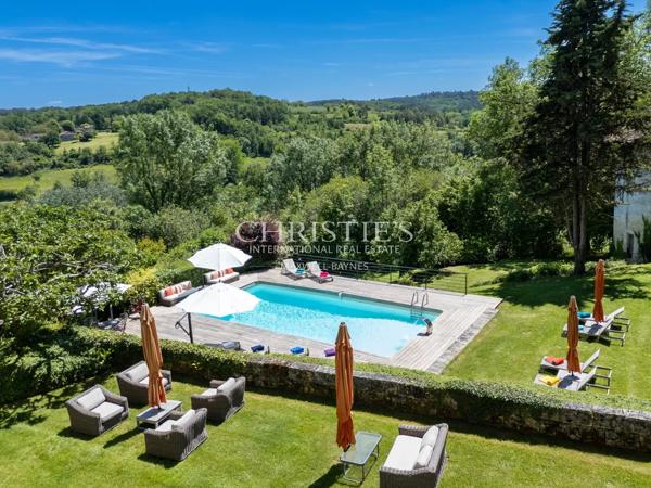DORDOGNE – magnifique château, rénovation très haut de gamme