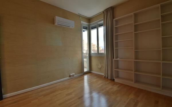 Appartement à vendre    4 pièces • 93 m2 Romans-sur-Isère