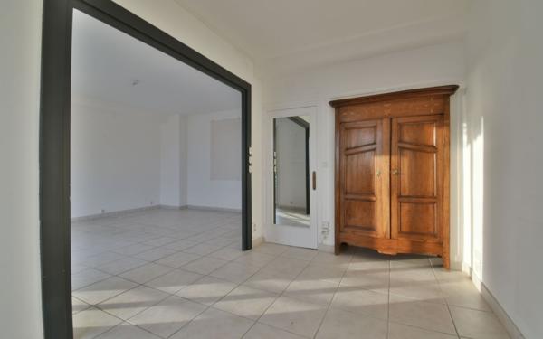 Appartement à vendre    4 pièces • 93 m2 Romans-sur-Isère