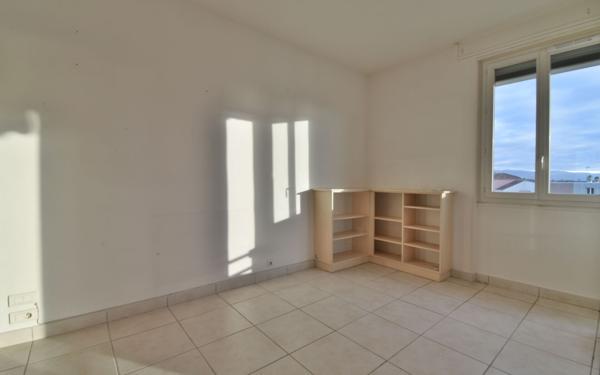 Appartement à vendre    4 pièces • 93 m2 Romans-sur-Isère