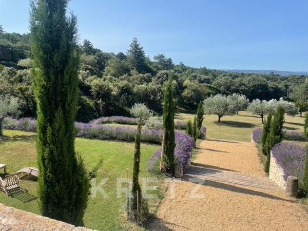 Propriété de charme du 19eme sur 5 hectares de terrain
