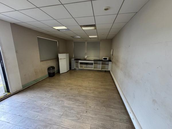 Local/bureau à vendre CASTELCULIER (47)