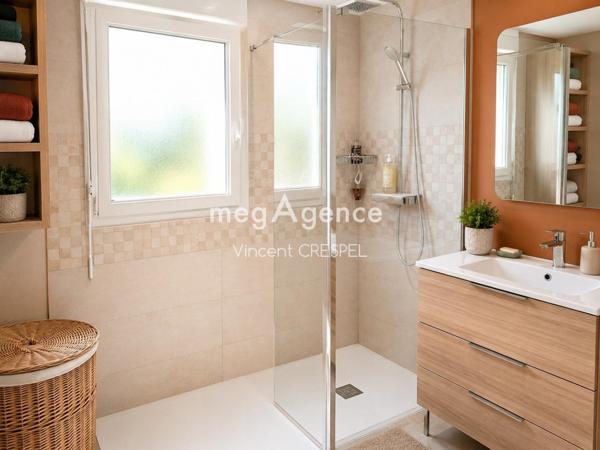 Maison à LA BAZOGE-MONTPINCON, 53440 - 6 pièces 140m²