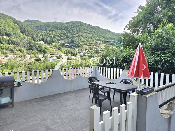 Maison
                                                                                                                                                                                                                                                                                                                        4 pièce(s)                                                                                                                                                                                                          3 chambre(s)                                                                                                                                                                                                          85  m²