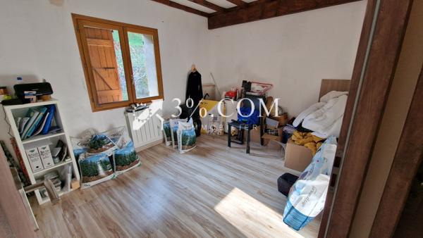 Maison
                                                                                                                                                                                                                                                                                                                        4 pièce(s)                                                                                                                                                                                                          3 chambre(s)                                                                                                                                                                                                          85  m²