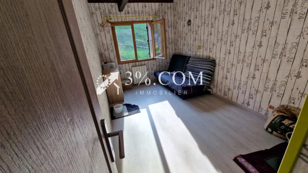 Maison
                                                                                                                                                                                                                                                                                                                        4 pièce(s)                                                                                                                                                                                                          3 chambre(s)                                                                                                                                                                                                          85  m²