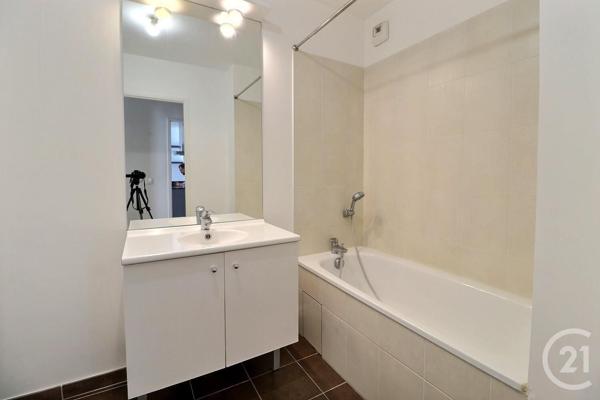 Appartement à vendre  2 pièces - 56,69 m2 BAGNOLET - 93