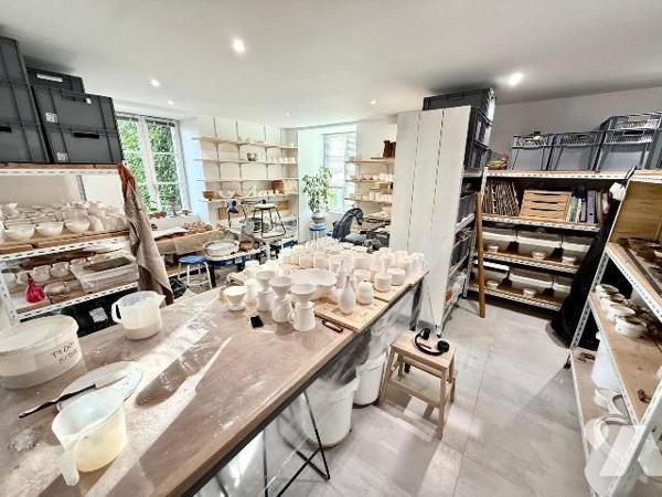 TREMEREUC / Maison à usage d'habitation et de commerce : Située à Tréméreuc, charmant village à...