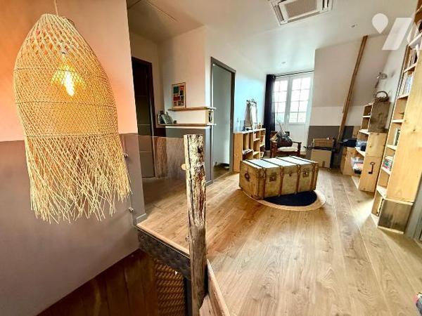 TREMEREUC / Maison à usage d'habitation et de commerce : Située à Tréméreuc, charmant village à...