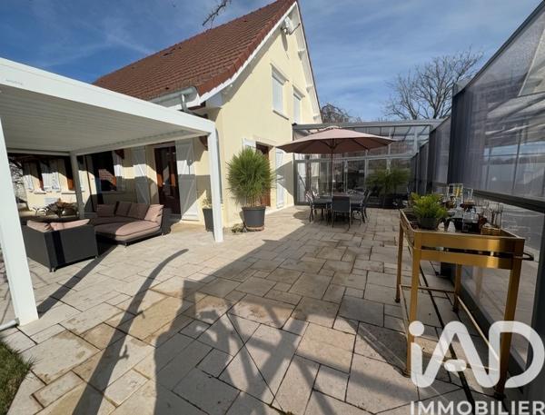 Maison à vendre 9 pièces 286 m² Villeneuve-Renneville-Chevigny