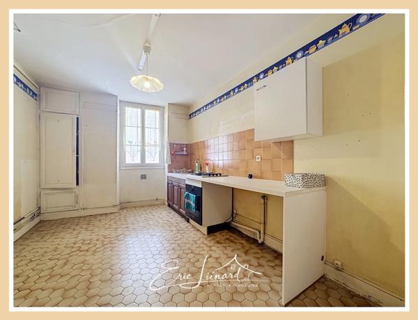 Maison à vendre 8 pièces SAINT MAIXENT L'ECOLE (79)