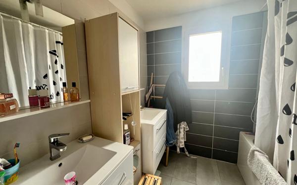 Maison à vendre    4 pièces •  Istres