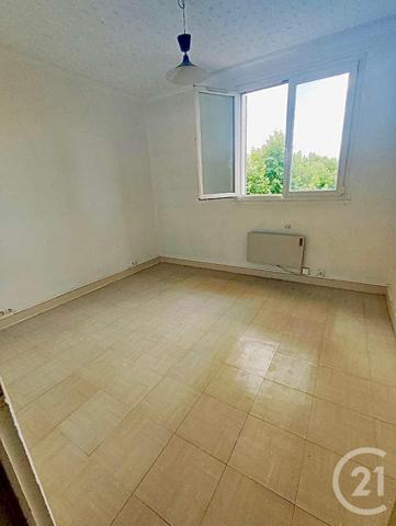 Appartement F3 à vendre  3 pièces - 49 m2 VAULX EN VELIN - 69