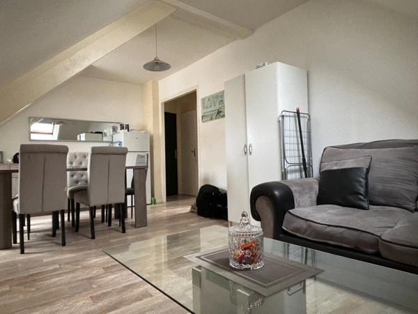 Location                                                      Appartement
                        
                     1 pièces                      40 m2                     à Chartres