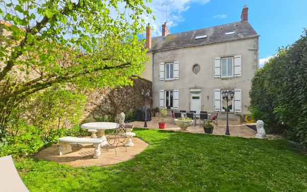 Maison à vendre    6 pièces •  Janville
