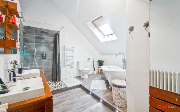 Maison à vendre    6 pièces •  Janville