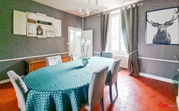 Maison à vendre    6 pièces •  Janville