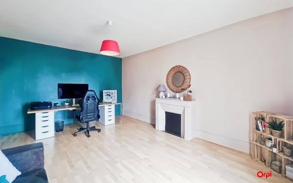 Maison à vendre    6 pièces •  Janville