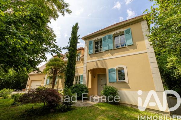 Maison à vendre 9 pièces 270 m² Maule