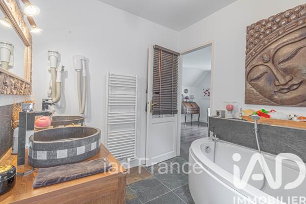 Maison à vendre 9 pièces 270 m² Maule