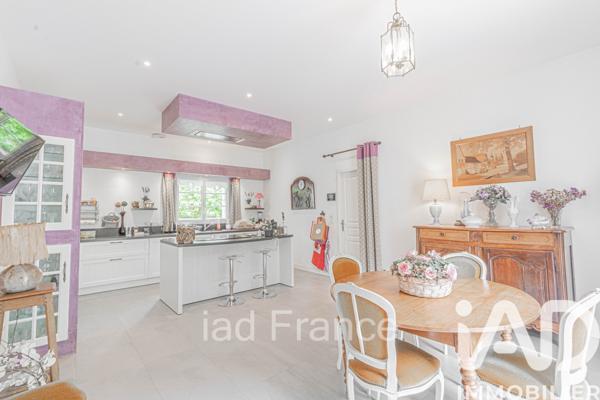 Maison à vendre 9 pièces 270 m² Maule